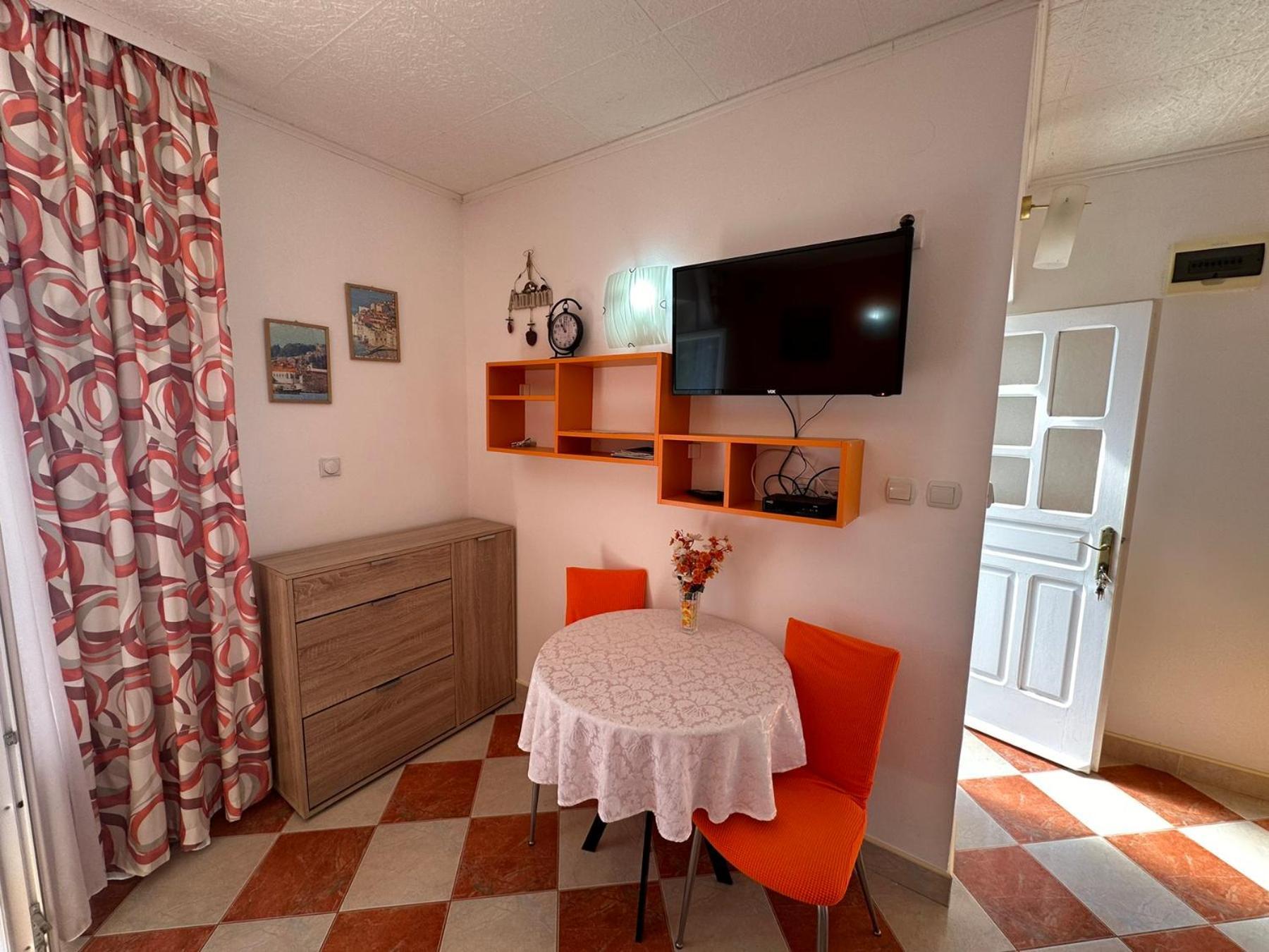 Apartments Okuka Tivat Exterior photo