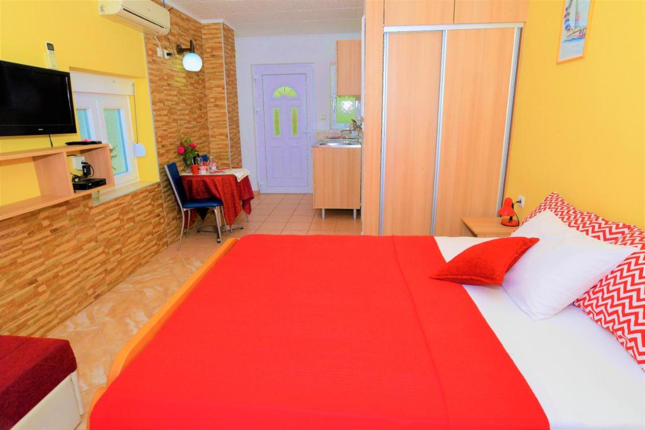 Apartments Okuka Tivat Exterior photo